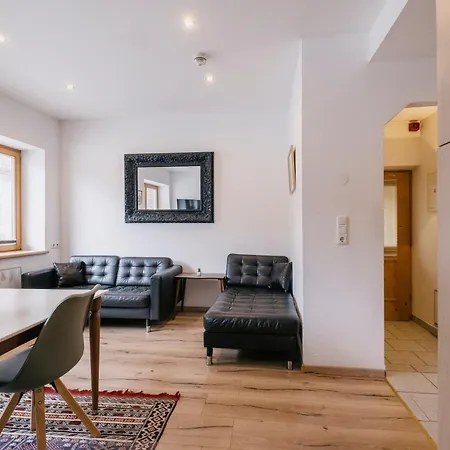 Kaiser * 凯撒山麓舍福