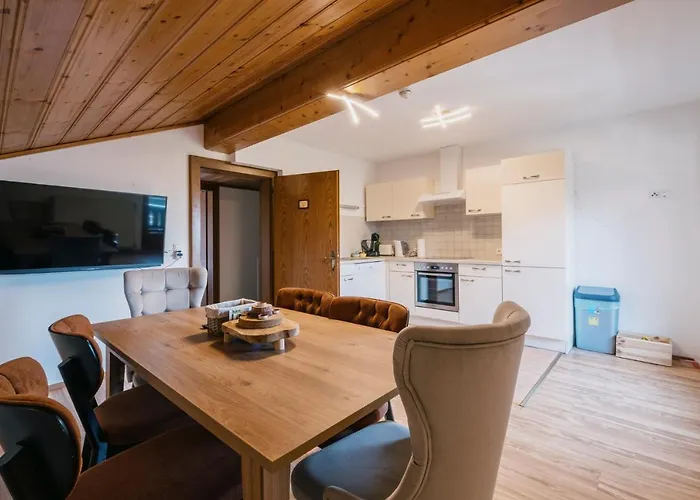 Kaiser 凯撒山麓舍福