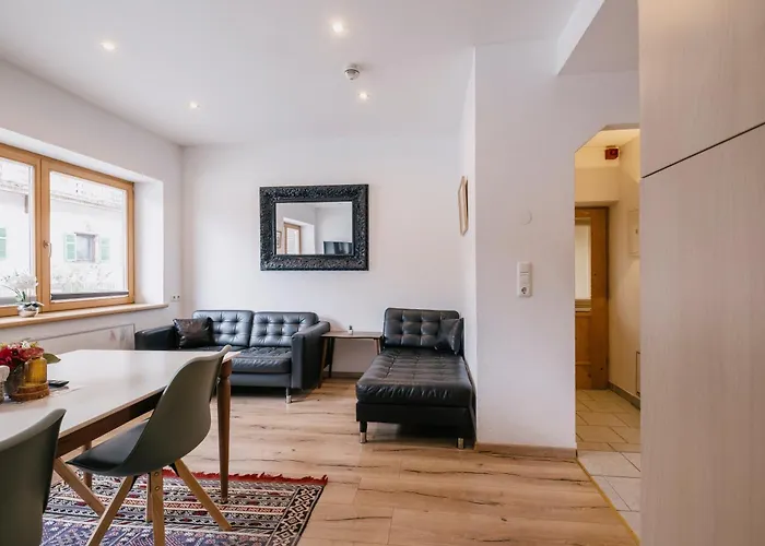 Kaiser * 凯撒山麓舍福