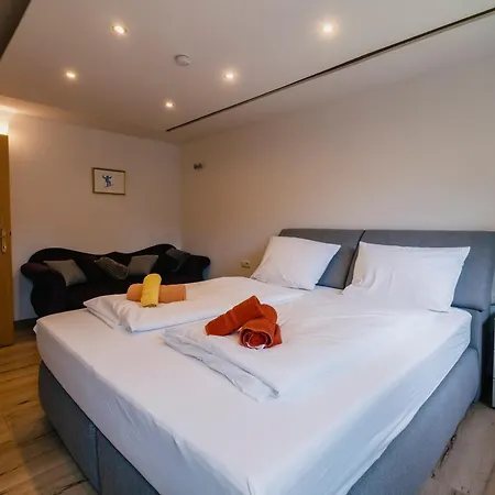 Kaiser Apartment